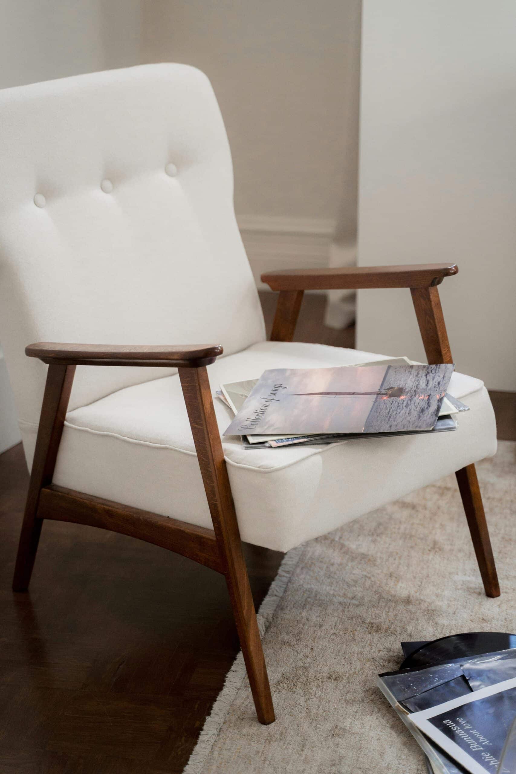 Chaise moderne